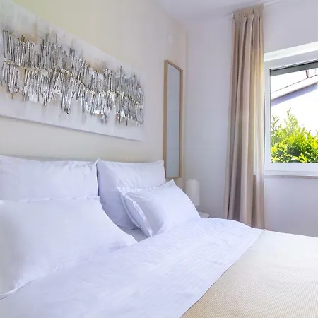 Pure Relax By The Forest Apartment